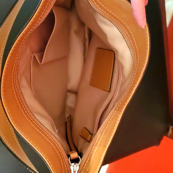 Coach Handbag - Picture 3 of 4